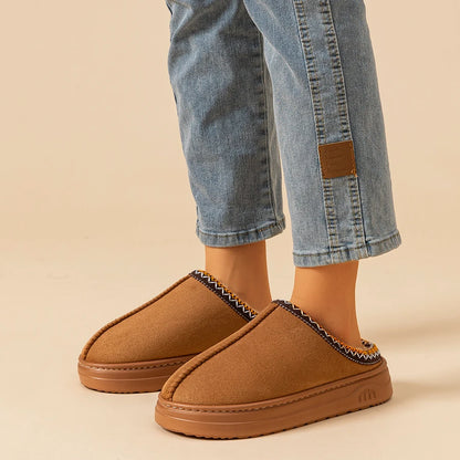 Lyxiga Plush Tofflor™