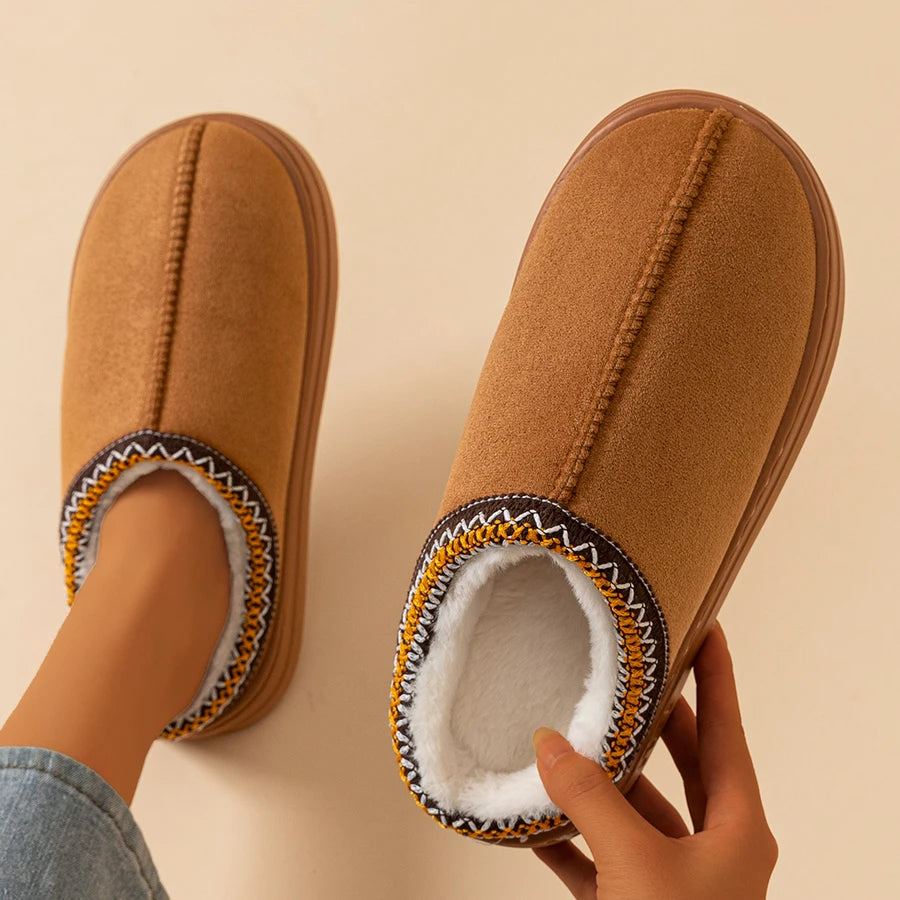 Lyxiga Plush Tofflor™